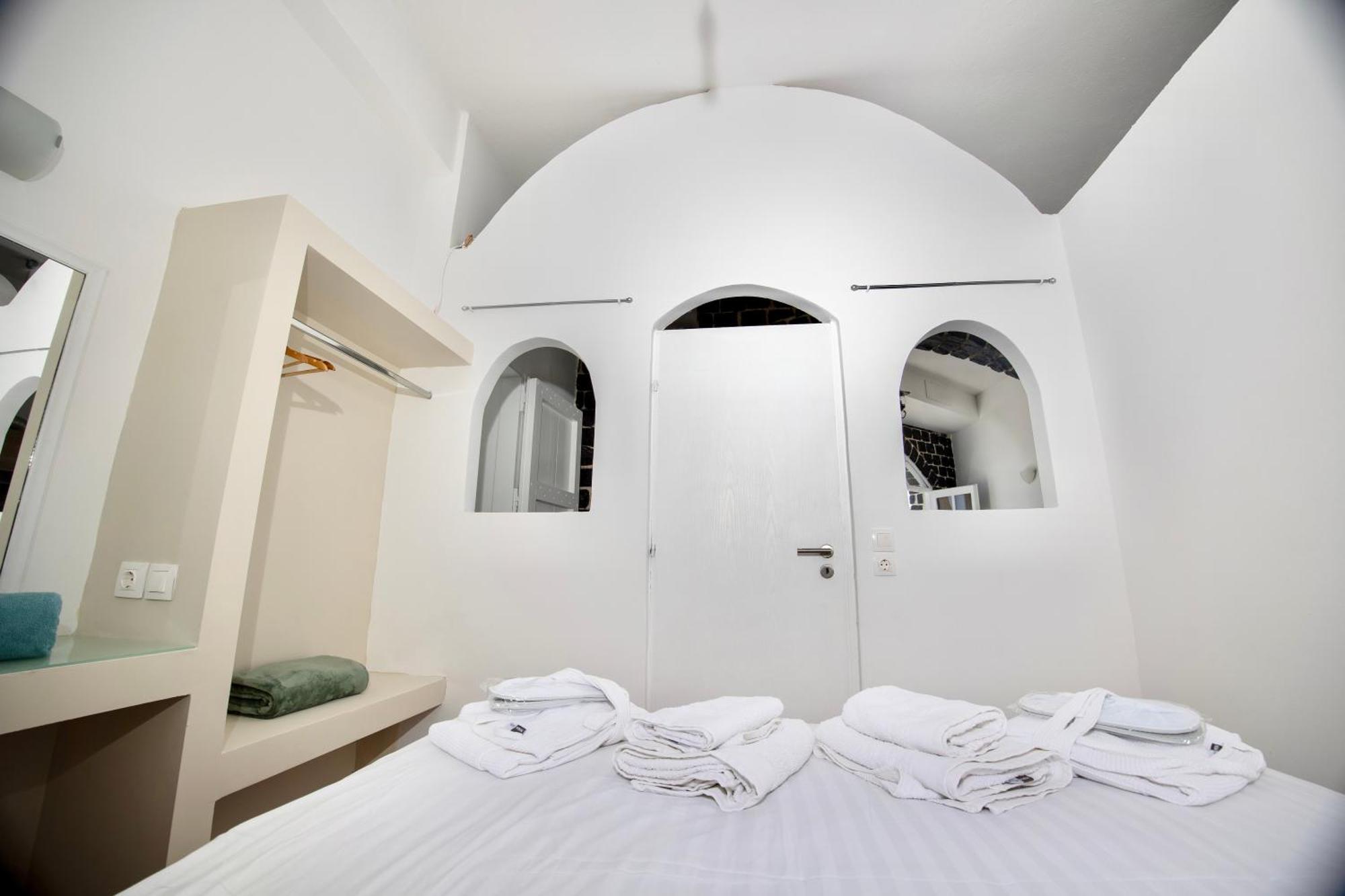 Dawn Suites Santorini Vourvoúlos 部屋 写真